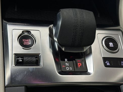 Used 2024 Jaguar F-PACE R-Dynamic S image 25