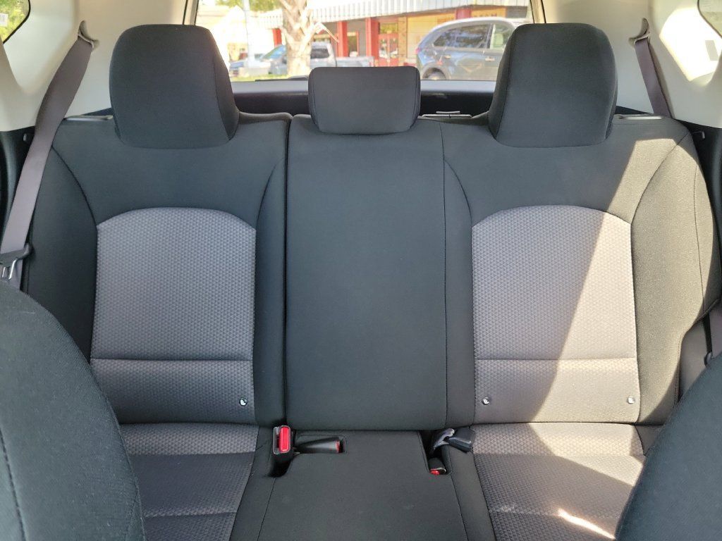 Used 2025 Kia Soul LX w/ LX Technology Package FWD image 15