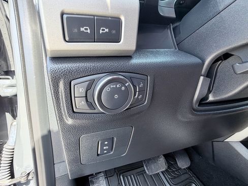 Used 2016 Ford F150 Lariat AWD/4WD image 12