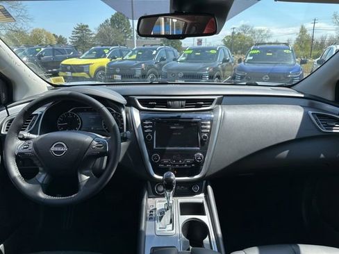 Certified 2023 Nissan Murano SV w/ SV Midnight Edition Package AWD/4WD image 13
