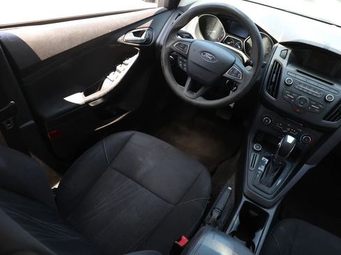 Used 2016 Ford Focus SE FWD image 20
