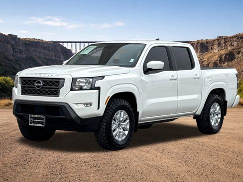 Used 2024 Nissan Frontier SV w/ SV Convenience Package image 7