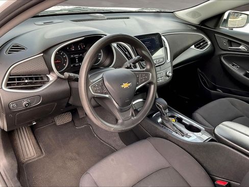 Used 2023 Chevrolet Malibu LT image 17