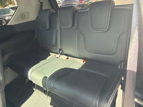 Used 2026 INFINITI QX80 Luxe w/ Cargo Package AWD/4WD image 12