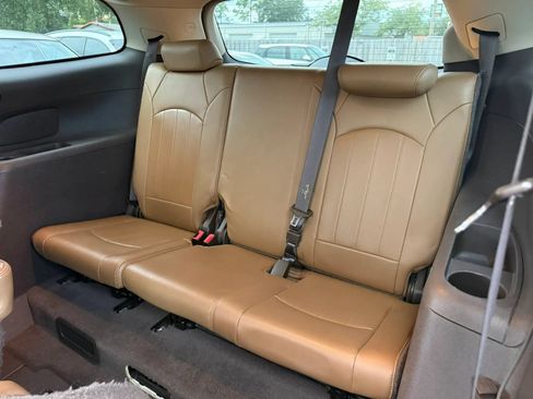 Used 2014 Buick Enclave Leather FWD image 11