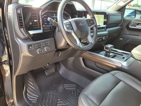 Used 2026 Chevrolet Silverado 1500 RST AWD/4WD image 19