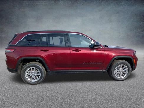 New 2026 Jeep Grand Cherokee Laredo AWD/4WD image 3