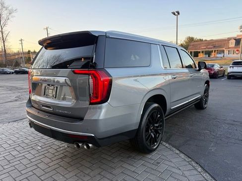Used 2023 GMC Yukon XL Denali image 10