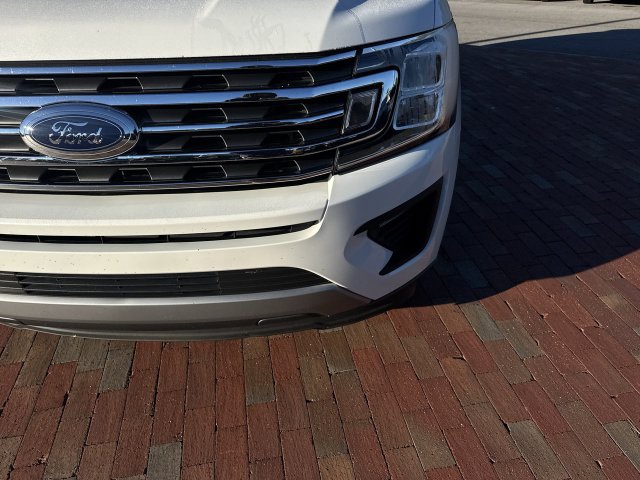 Used 2020 Ford Expedition XLT w/ Equipment Group 202A RWD image 26