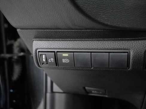 Certified 2020 Toyota Corolla XLE image 27