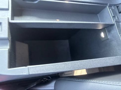 Used 2021 Chevrolet Equinox LT AWD/4WD image 29