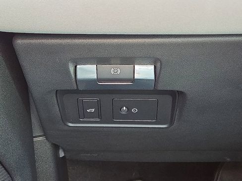 Used 2023 Land Rover Range Rover Evoque SE image 30