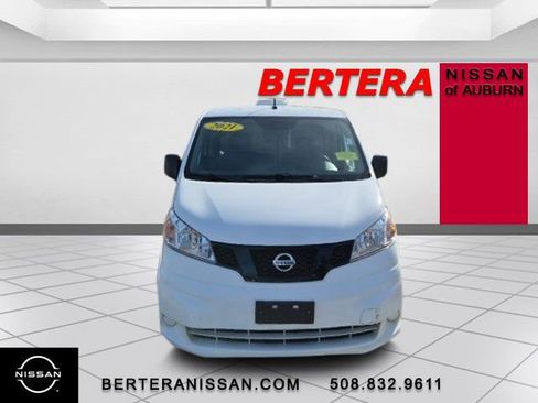 Used 2021 Nissan NV200 S w/ Back Door Glass Package image 3
