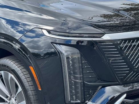 Used 2026 Cadillac Vistiq Luxury image 45