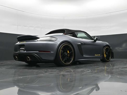 Certified 2025 Porsche 718 Boxster Spyder RS RWD image 39