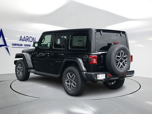 New 2026 Jeep Wrangler Unlimited Sahara AWD/4WD image 2