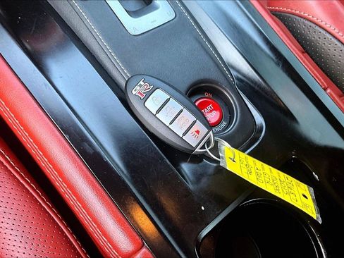 Used 2015 Nissan GT-R Premium AWD/4WD image 33