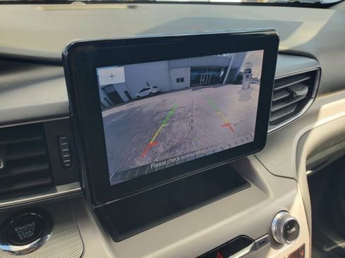 Used 2023 Ford Explorer XLT w/ Equipment Group 202A image 22