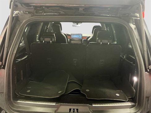 Used 2023 Lincoln Navigator L Reserve image 28