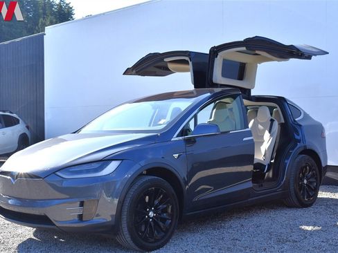 Used 2019 Tesla Model X Long Range image 14