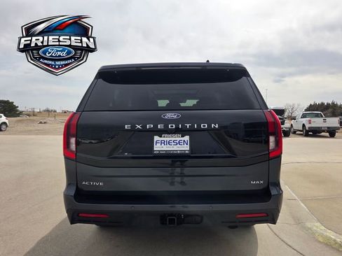 Used 2025 Ford Expedition Max Active image 6