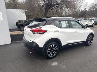 Used 2018 Nissan Kicks SR w/ Interior Electronics Package video 3