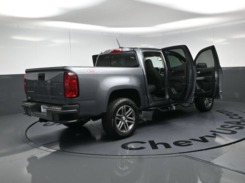 Used 2022 Chevrolet Colorado LT w/ LT Convenience Package AWD/4WD image 27