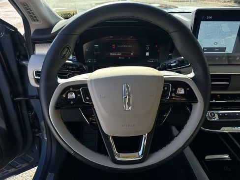 New 2026 Lincoln Corsair Premiere image 14