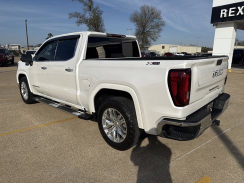 Used 2022 GMC Sierra 1500 SLT w/ SLT Premium Package image 4