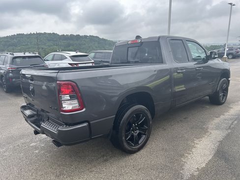 Used 2021 RAM 1500 Big Horn AWD/4WD image 3