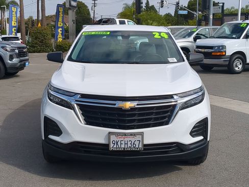 Certified 2024 Chevrolet Equinox LS image 3