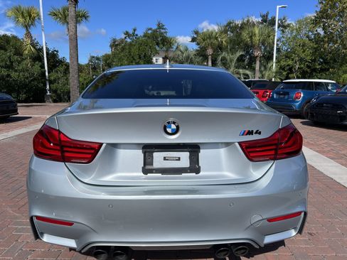 Used 2018 BMW M4 Coupe RWD image 9