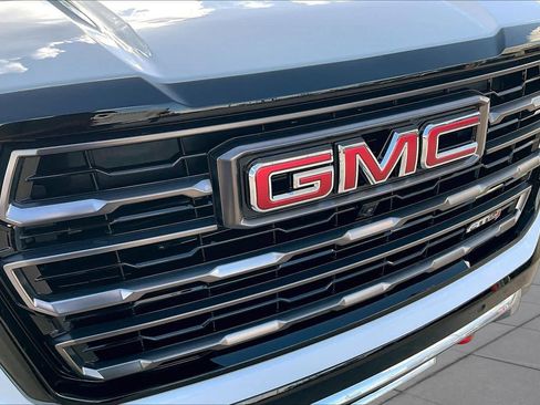 Used 2026 GMC Yukon XL AT4 Ultimate AWD/4WD image 30