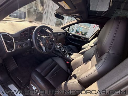 Used 2021 Porsche Cayenne AWD/4WD image 28