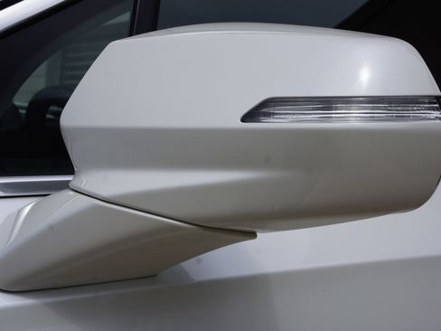 Used 2024 Cadillac XT6 Luxury w/ LPO, Floor Liner Package image 20