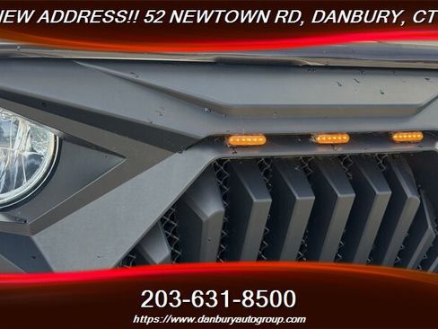 Used 2019 Jeep Wrangler Sport AWD/4WD image 8