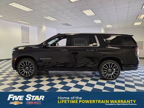 New 2026 Chevrolet Suburban High Country AWD/4WD image 4