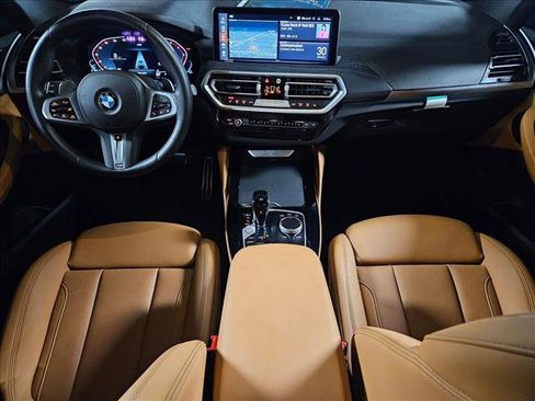 Used 2025 BMW X4 xDrive30i w/ Premium Package image 19