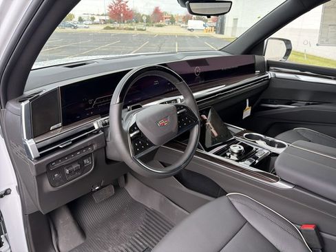 New 2026 Cadillac Escalade Luxury image 11