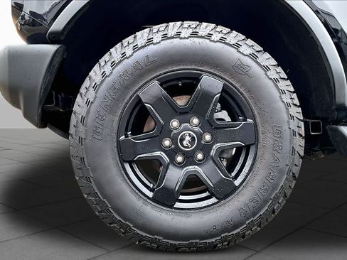 Used 2025 Ford Bronco Outer Banks AWD/4WD image 13