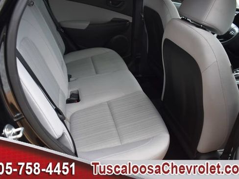 Used 2022 Hyundai Kona SEL FWD image 23