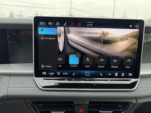 New 2026 Volkswagen Tiguan SE R-Line image 30