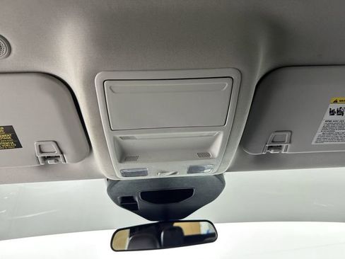 Used 2023 Ford Escape SE FWD image 11