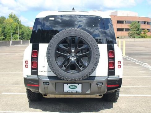 Used 2024 Land Rover Defender 130 Outbound image 7