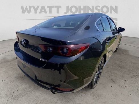 Used 2024 MAZDA MAZDA3 s FWD image 8