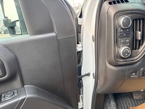 Used 2024 GMC Sierra 2500 Pro AWD/4WD image 21
