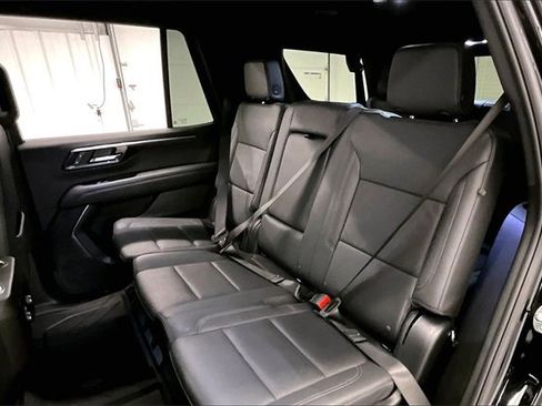 Used 2025 Chevrolet Tahoe Z71 image 20