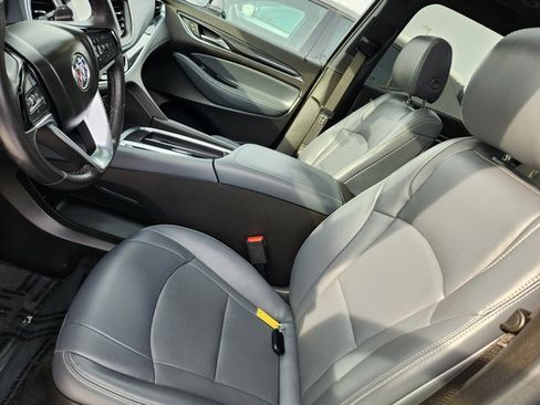 Used 2023 Buick Enclave Essence w/ Experience Buick Package image 15