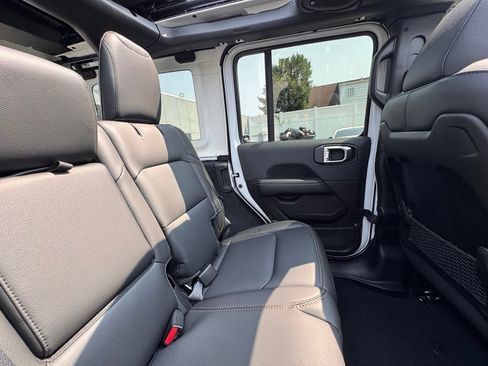 New 2026 Jeep Wrangler Unlimited Sahara w/ Safety Group AWD/4WD image 22
