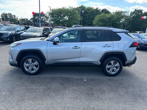 Used 2024 Toyota RAV4 XLE AWD/4WD image 4